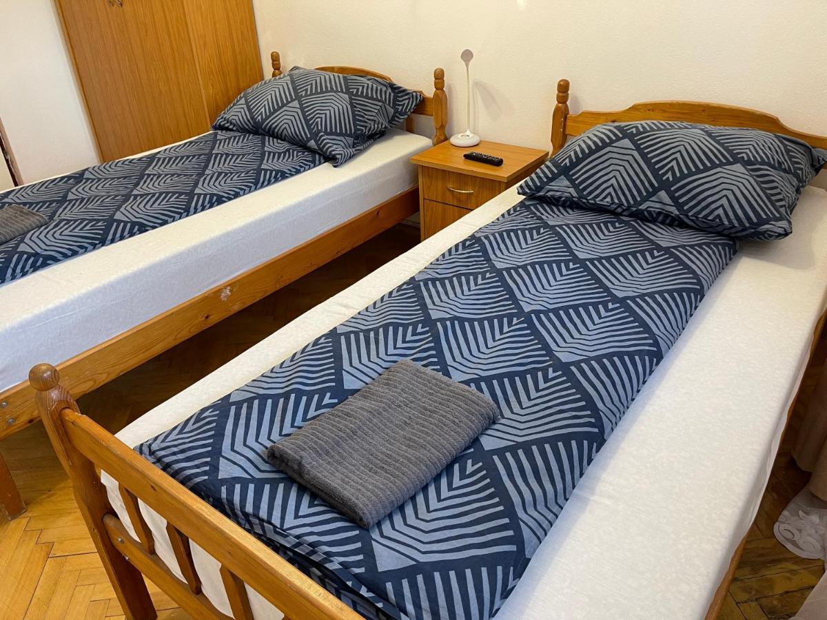 미슈콜츠 Szimpla Apartman 아파트 외부 사진